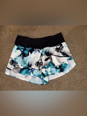 CALIA by Carrie Underwood Teal, White & Black Floral Athletic Shorts Size S